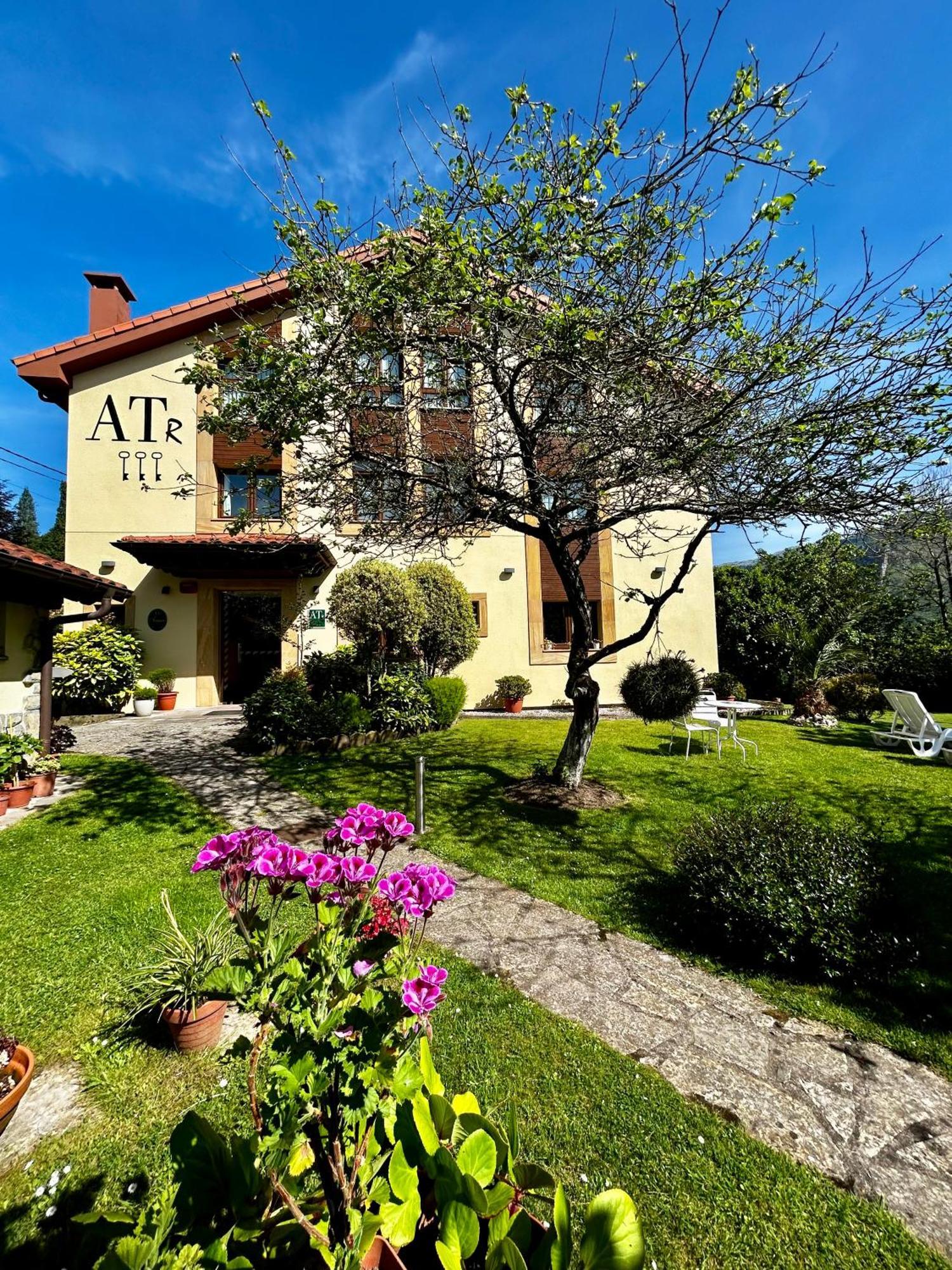 Apartamentos Rurales L'Arquera Llanes Exterior photo